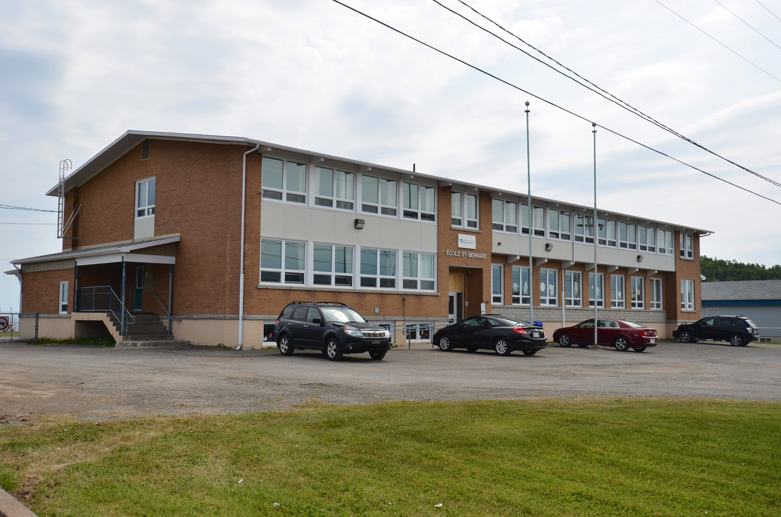 École SaintBernard Centre de services scolaire RenéLévesque
